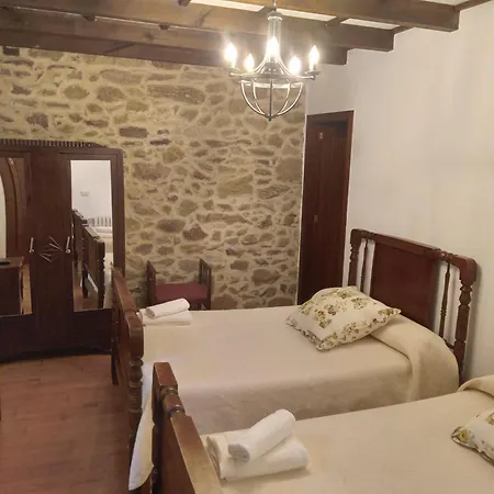 Pazo San Lorenzo- Puebla De *