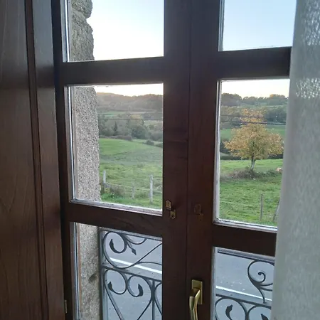 Pazo San Lorenzo- Puebla De 宾馆 特里弗斯